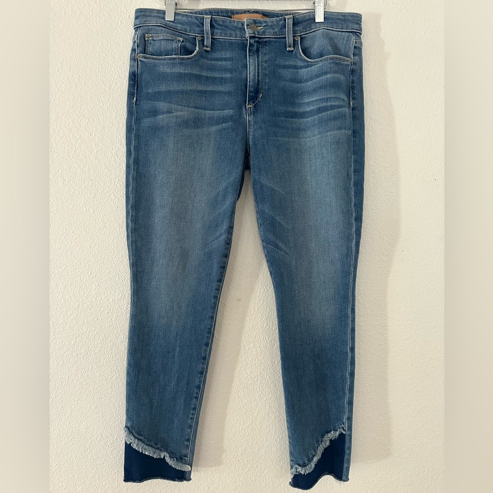 JOES JEANS “The Icon” mid rise skinny stretch frayed ankle jeans, size 33. EUC!